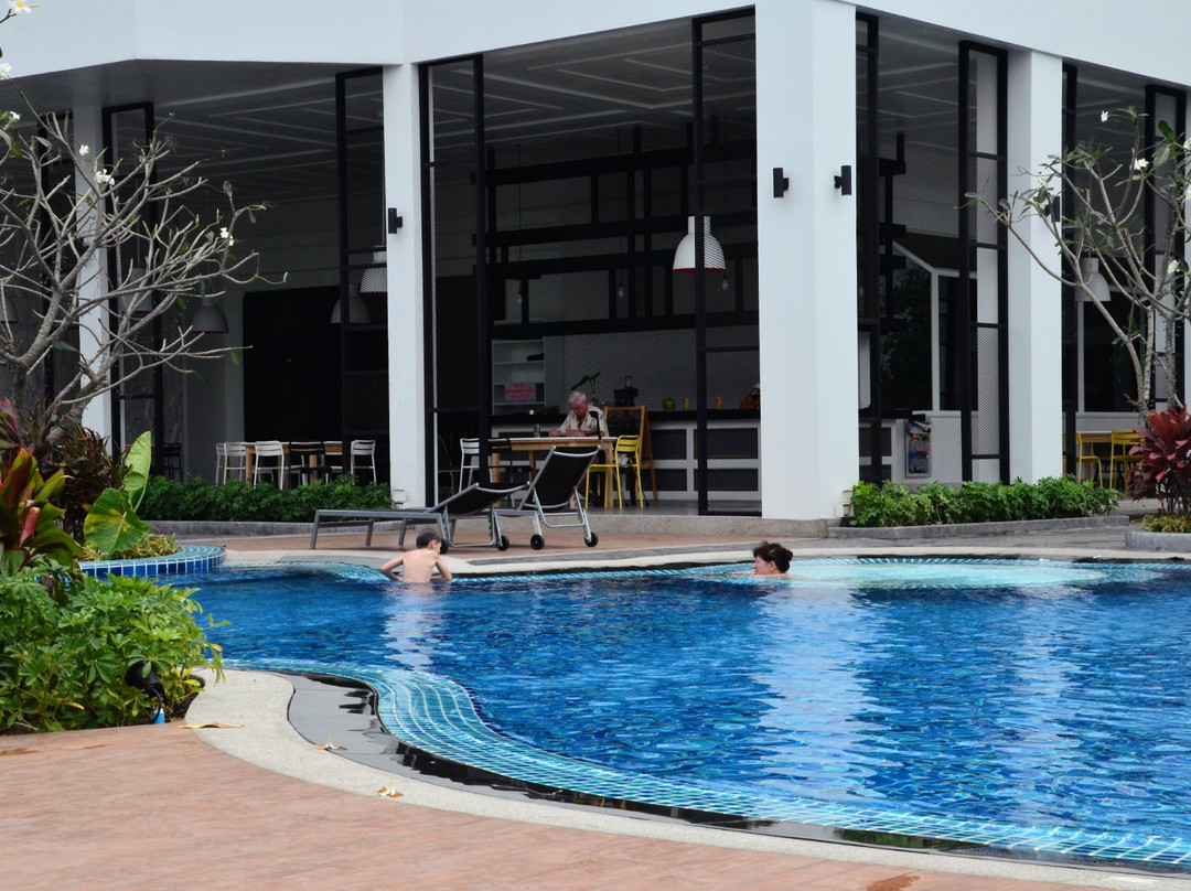 中天海滩酒店住宿-乔木提恩迎宾酒店