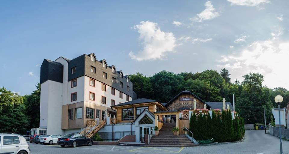 Marianka酒店住宿-Hotel West