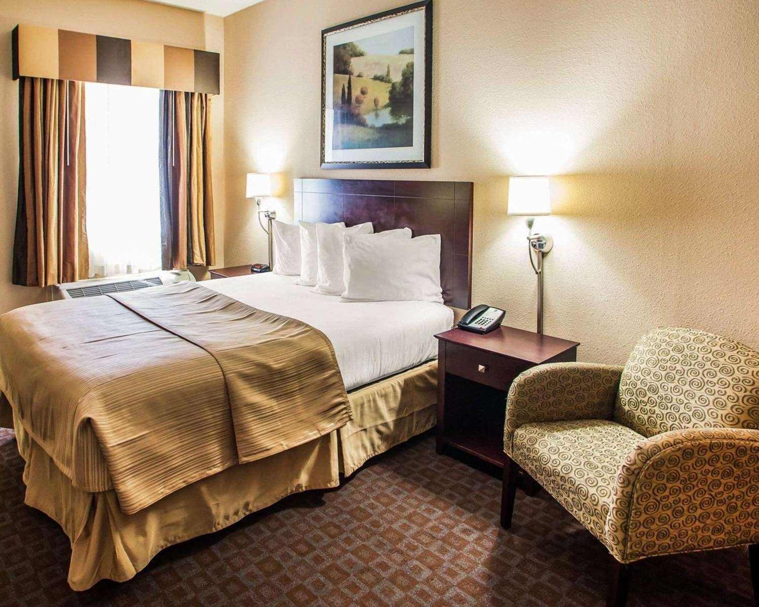 Quality Inn & Suites Peoria-官方