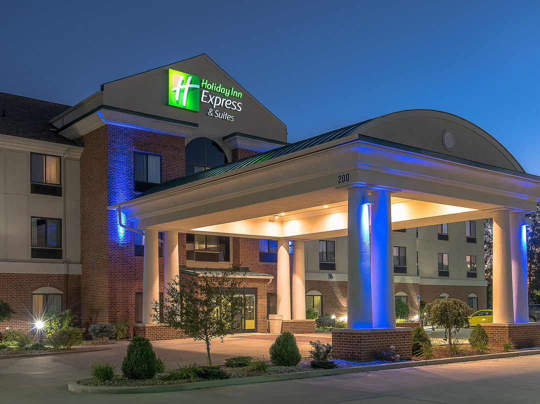 Holiday Inn Express & Suites Lafayette East By IHG