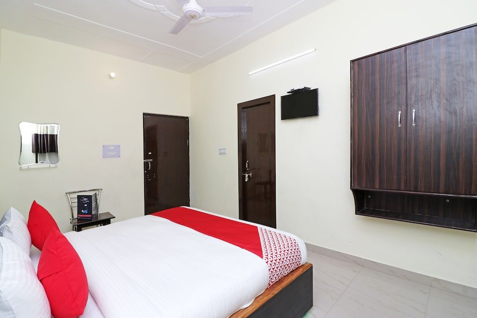 Goverdhan酒店住宿-Treebo Trip Pragati Palace