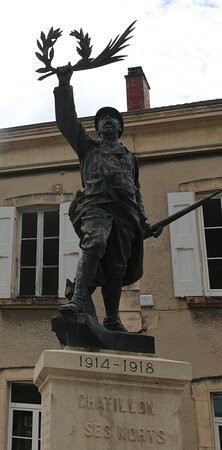 Monument Aux Morts De Chatillon-en-diois景点图片