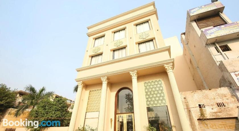 Capital O 23498 Hotel Jane Royale