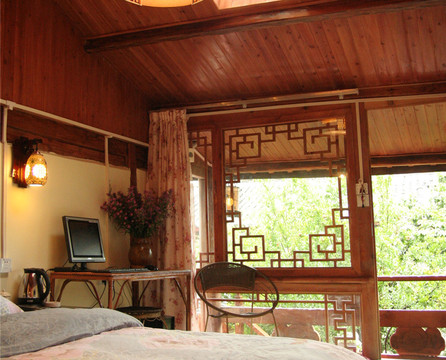 丽江快乐驿站客栈主图