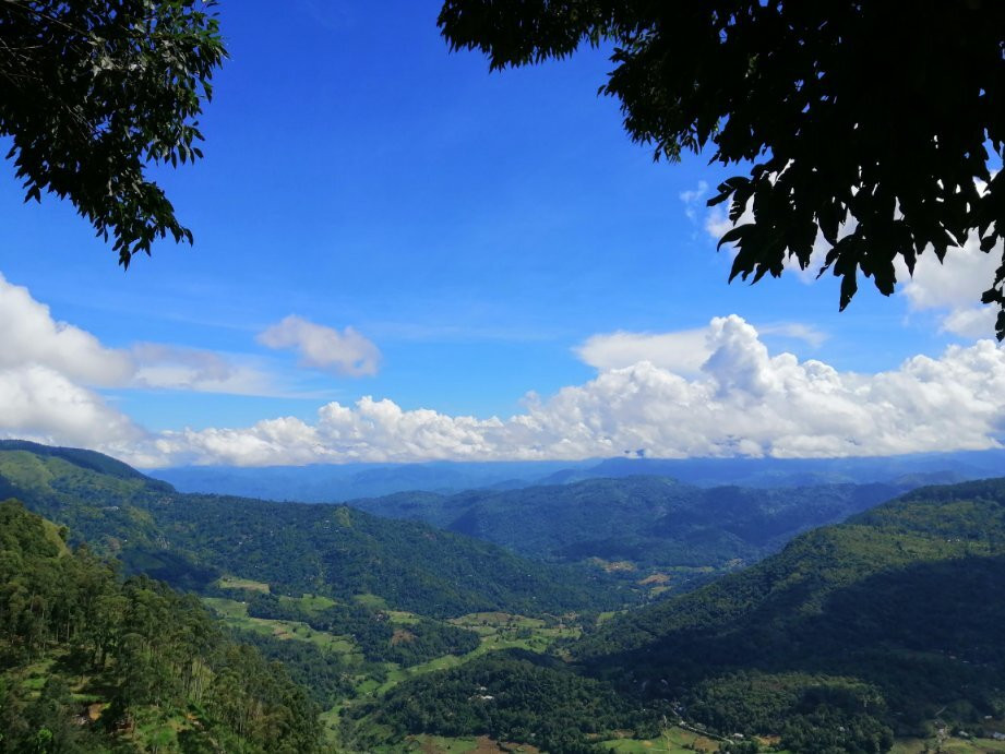 Harasbedda Mini World's End-Walapane必去景点