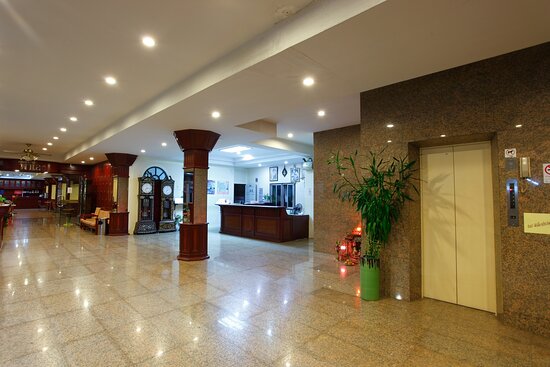 Chumphon Palace Hotel-浴室