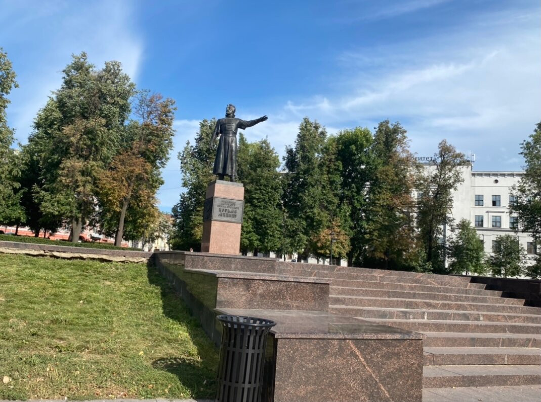 Monument to Kuzma Minin景点图片