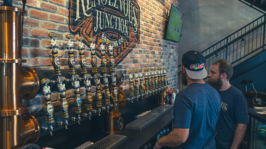 Rendezvous Junction Brewing Co.-罗杰斯必去景点