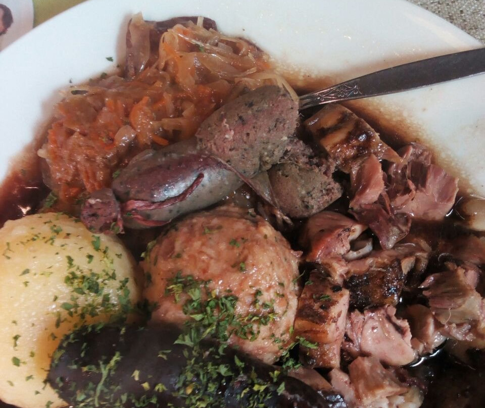 加斯特霍夫金克朗酒店主图