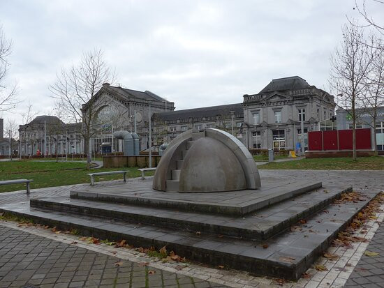Gare de Charleroi-Sud s'appelle désormais Charleroi-Central景点图片