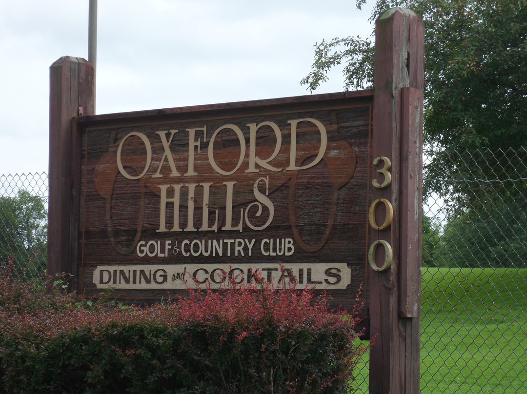 Oxford Hills Golf & Country Club景点图片