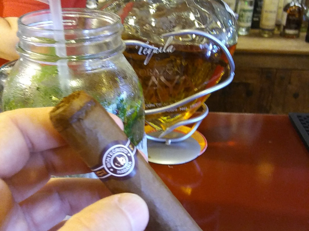 Cubano Cigar Shop-圣何塞卡波必去景点