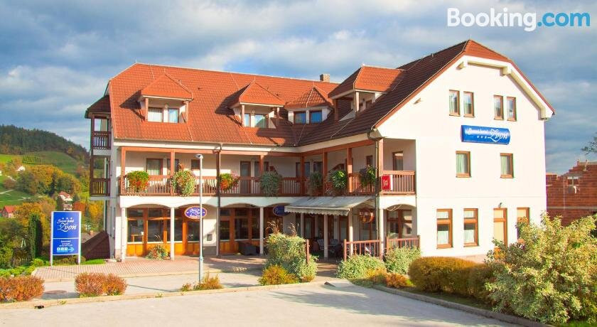 Garni Hotel Zvon主图