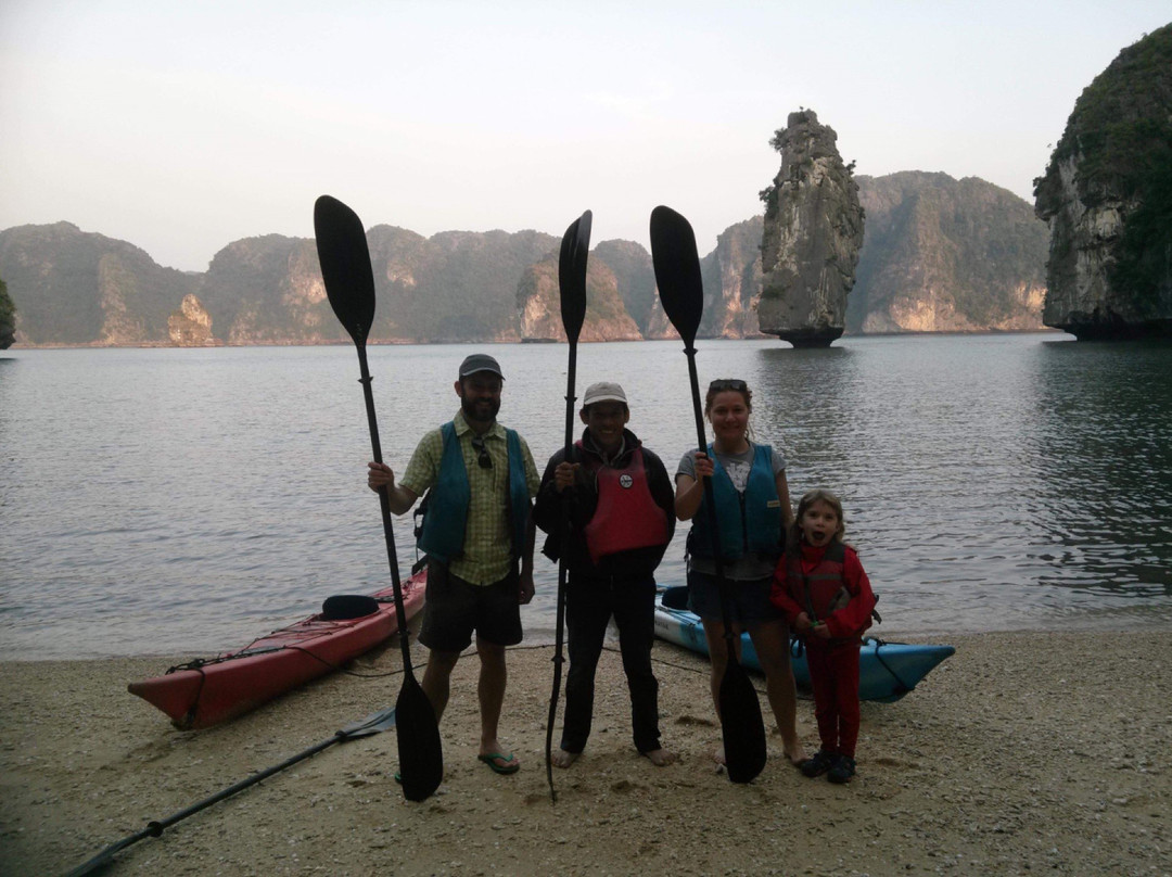 Cat Ba Kayak Adventures-下龙湾必去景点