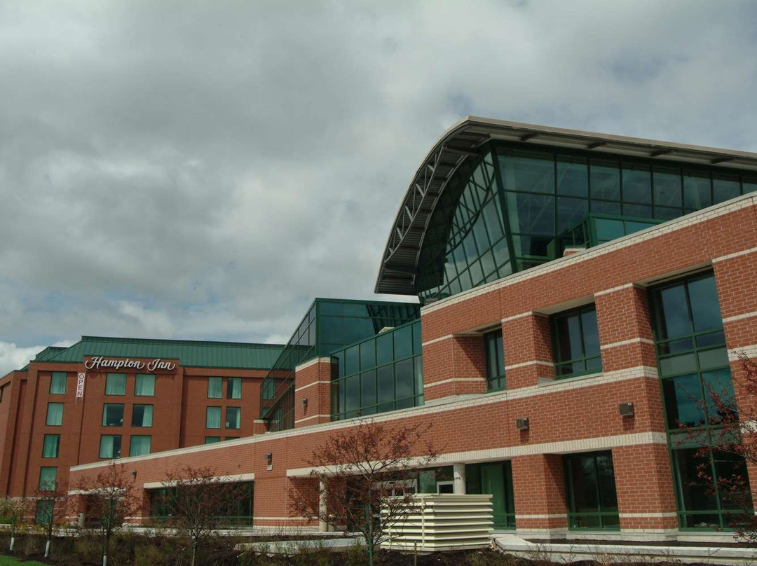 希尔顿汉普顿酒店主图