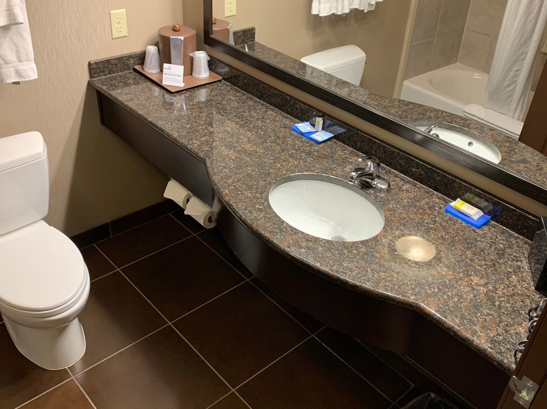 Holiday Inn Express and Suites Butte by IHG主图