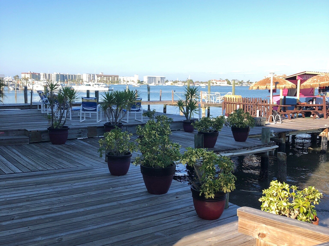 Barefoot Bay Resort and Marina主图