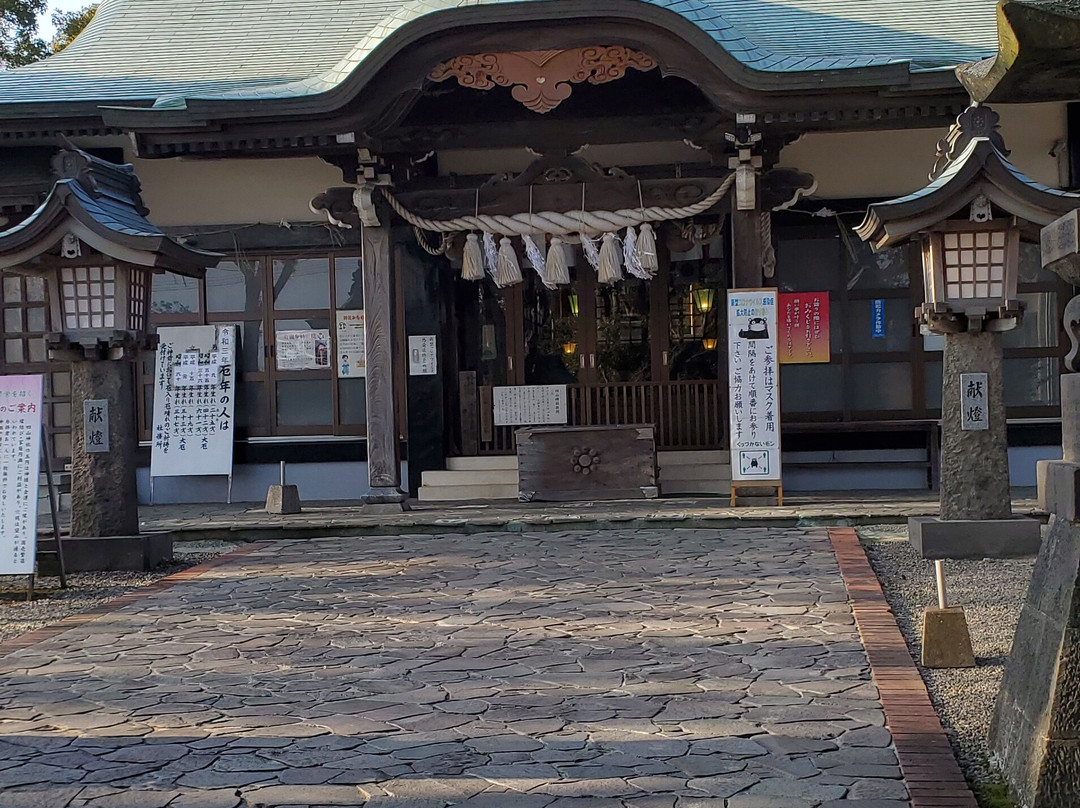 Yotsuyama Shrine景点图片