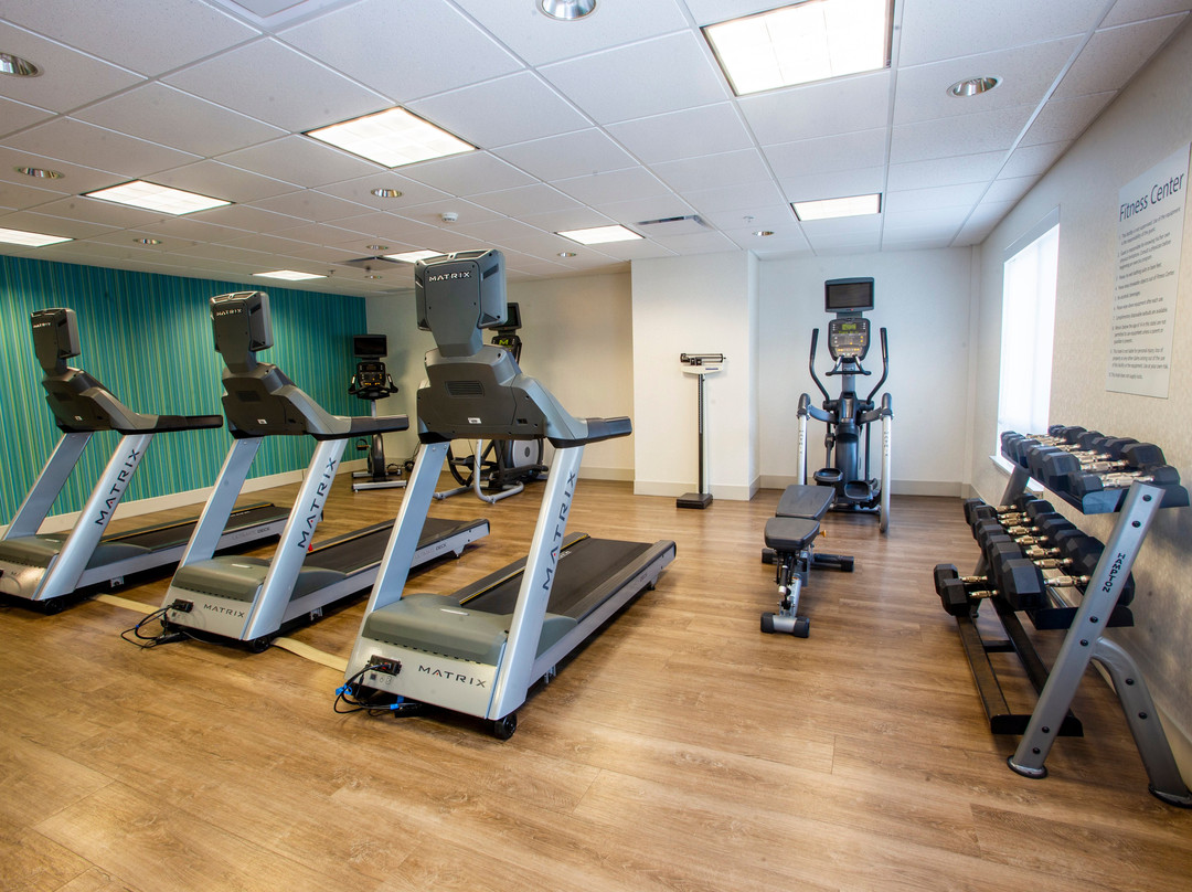 Holiday Inn Express & Suites Bethlehem Arpt-Allentown Area by IHG主图