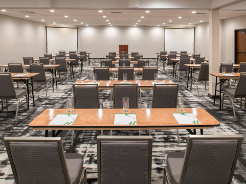 洲际酒店集团假日酒店：波特兰-I-5 S（威尔逊维尔）主图