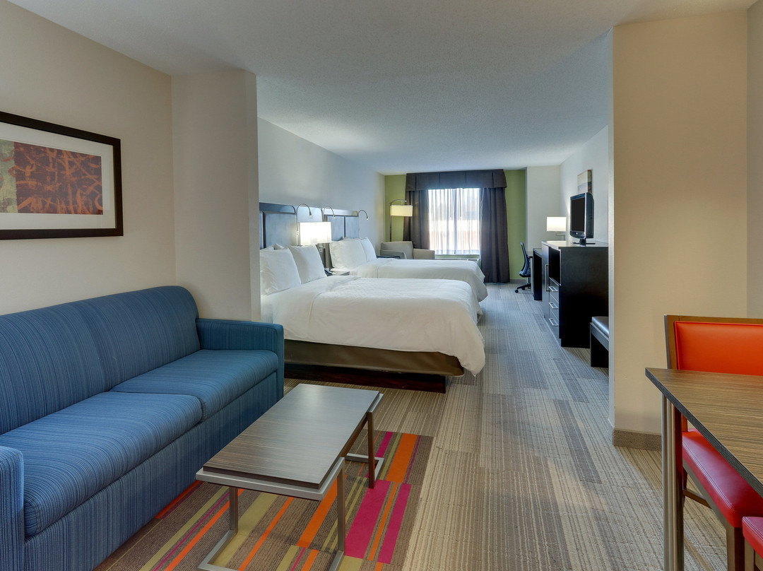 Holiday Inn Express & Suites Dayton-Centerville by IHG主图