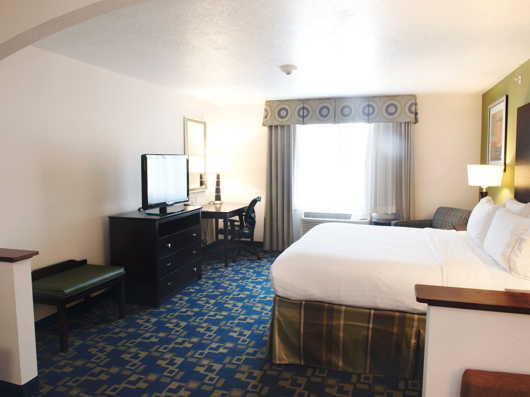 Holiday Inn Express & Suites Urbandale Des Moines By IHG主图