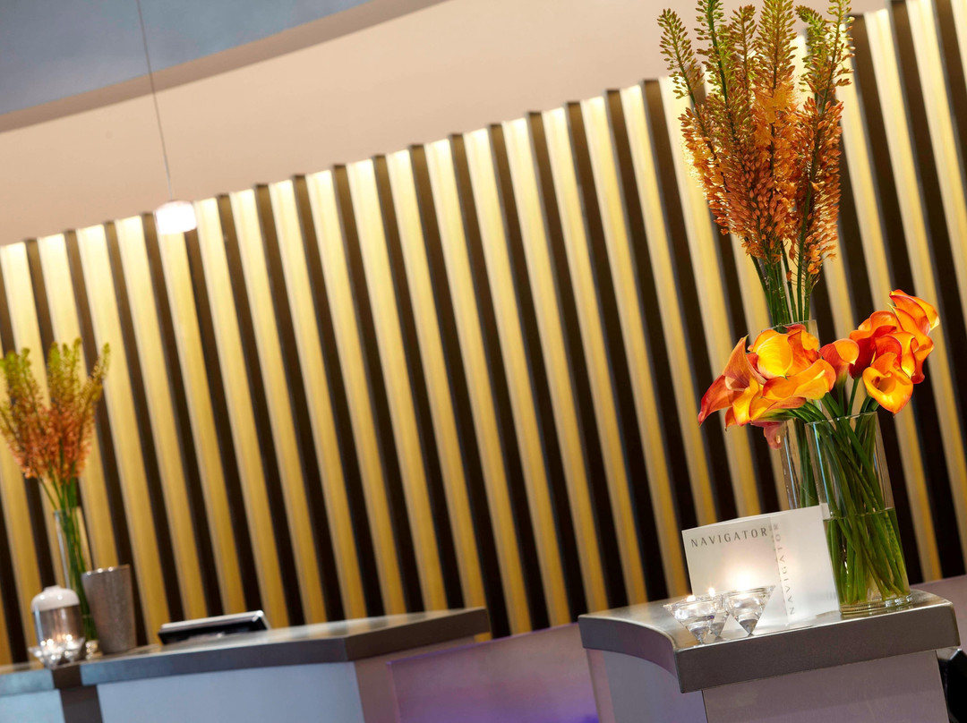 圣路易斯机场万丽酒店主图