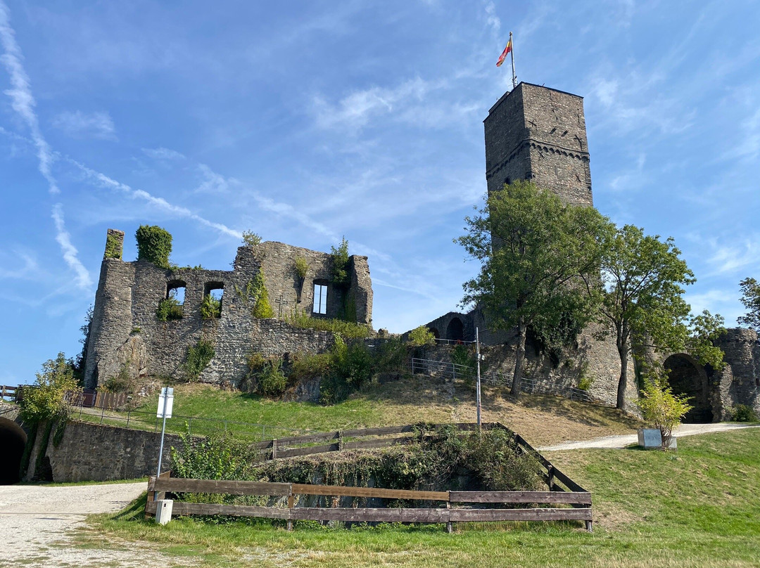Burgruine-克尼格斯泰因伊姆陶努斯必去景点