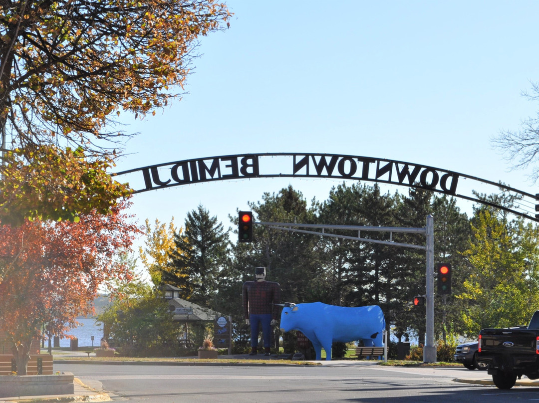 Paul Bunyan and Babe the Blue Ox-伯米吉必去景点