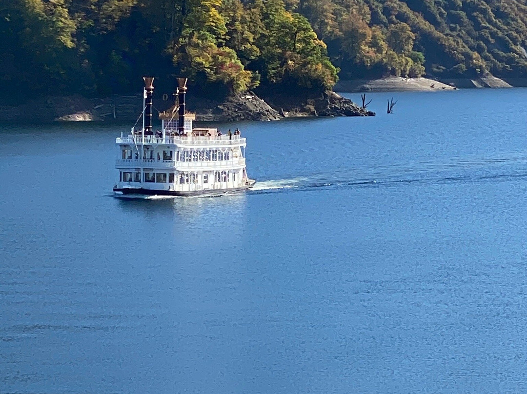 Okutadami Lake Pleasure Boat-鱼沼市必去景点