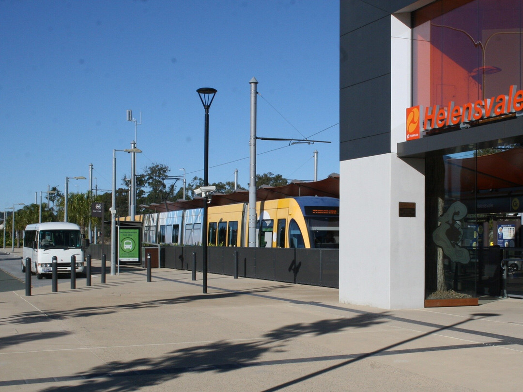 Escape Shuttles-丹百林山必去景点