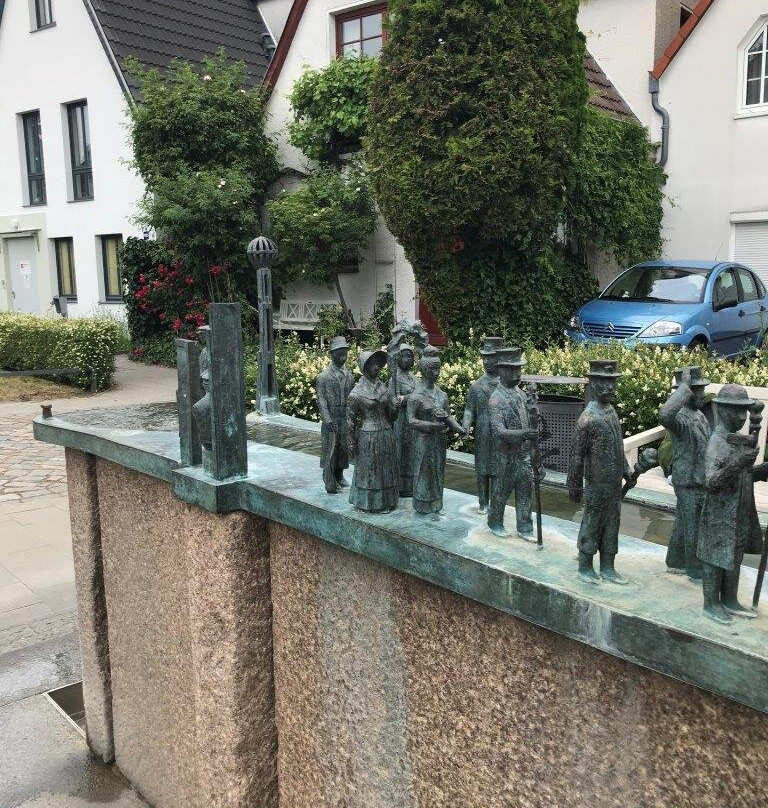 Brunnen Warnminner Ümgang景点图片