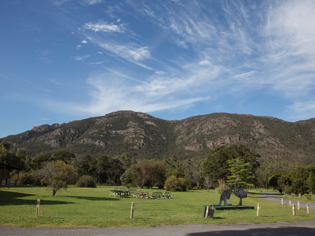 格兰坪汽车旅馆主图