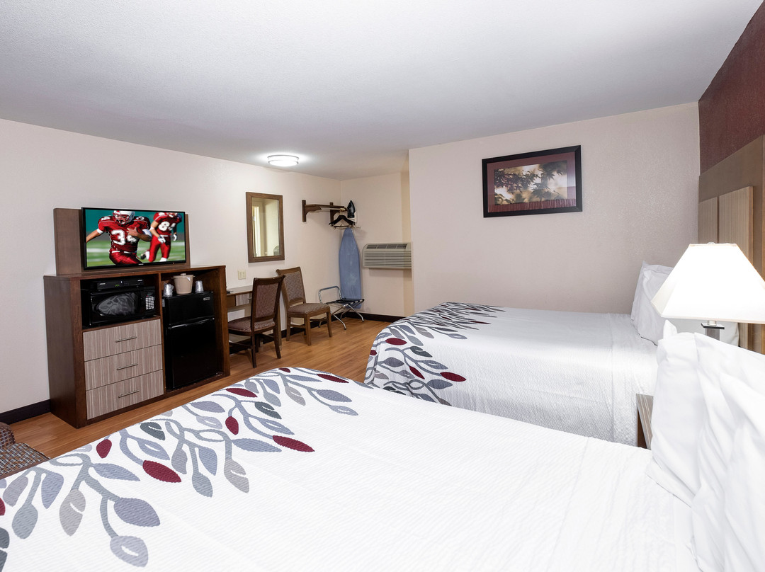 Red Roof Inn Neptune - Jersey Shore主图