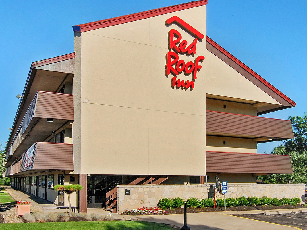 托莱多大学红屋顶酒店主图