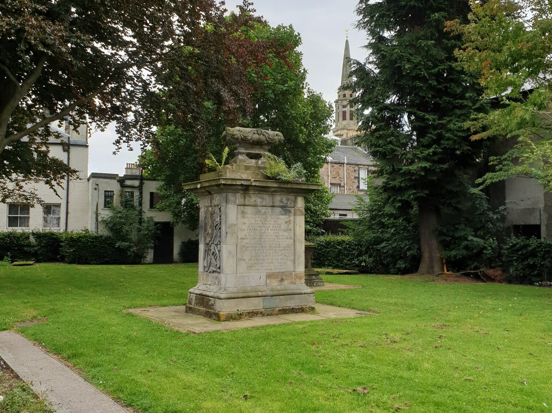 Faw Kirk Historic Grave Yard-福尔柯克必去景点