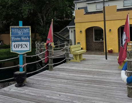 Pirates Watch Adventure Golf-美特尔海滩必去景点