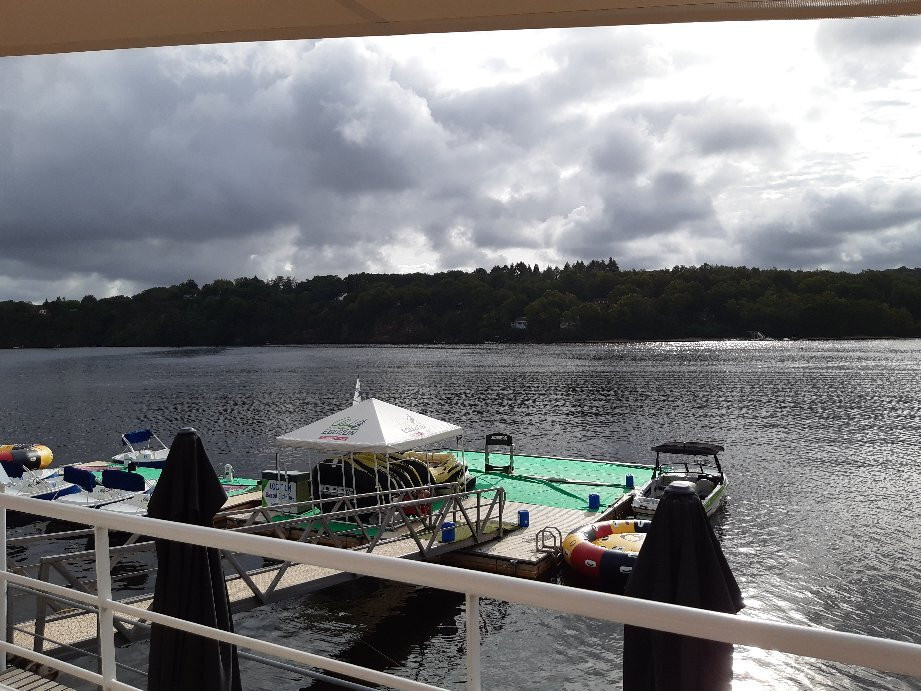 Lac Eguzon景点图片