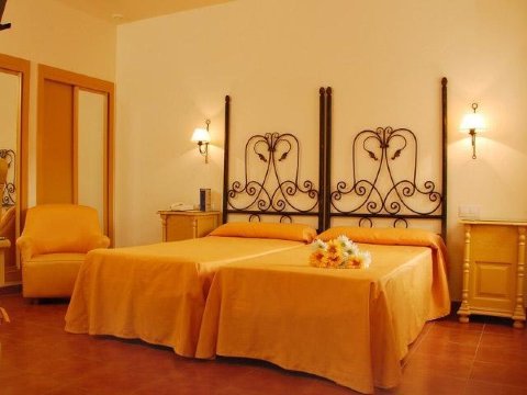 阿尔博兰奇克拉纳酒店-官方