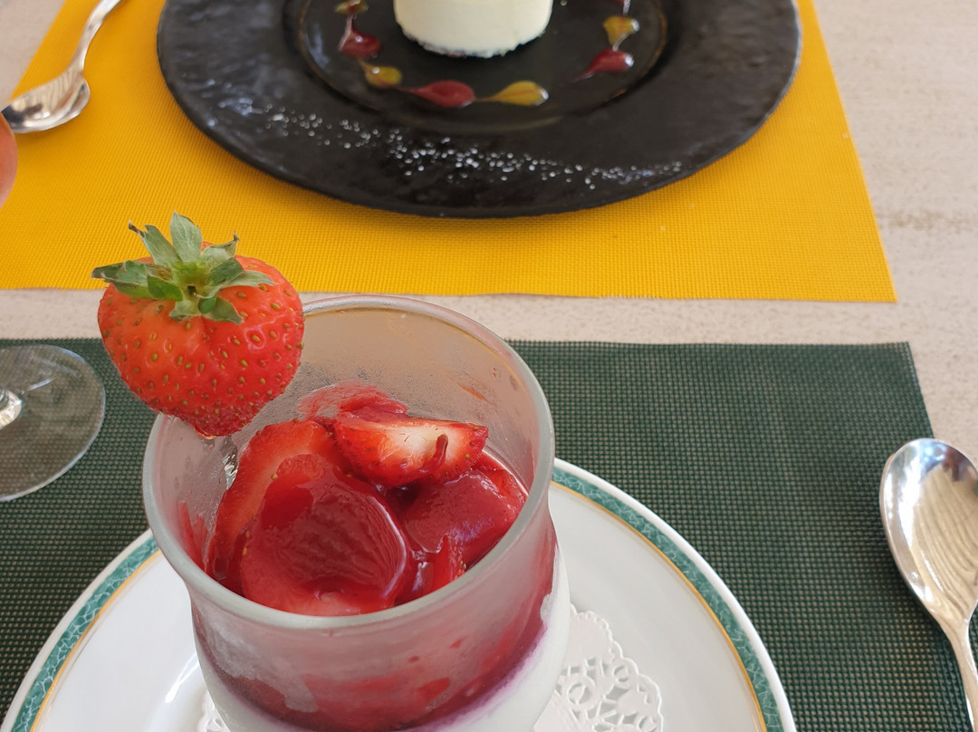 太阳伞酒店主图