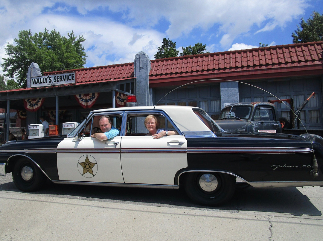 Mayberry Squad Car Tours景点图片