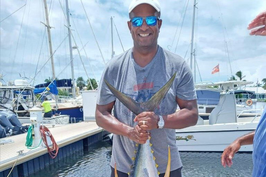 Emerald Island Charters-大开曼岛必去景点