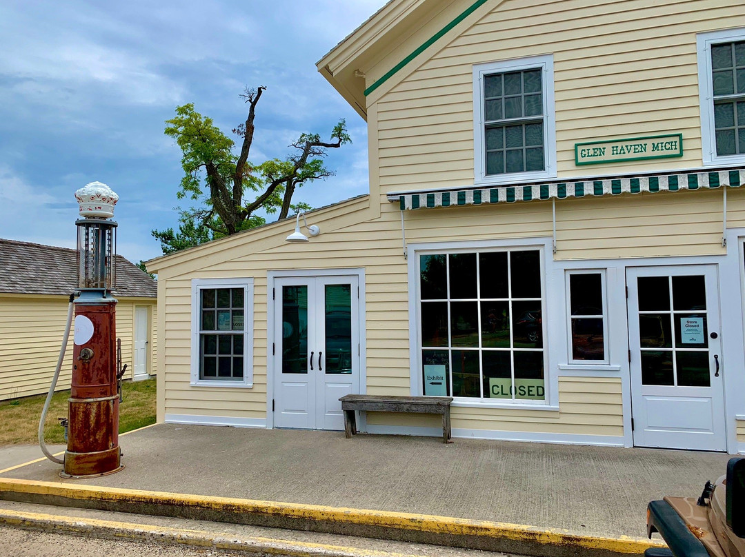 Glen Haven Historical Village景点图片