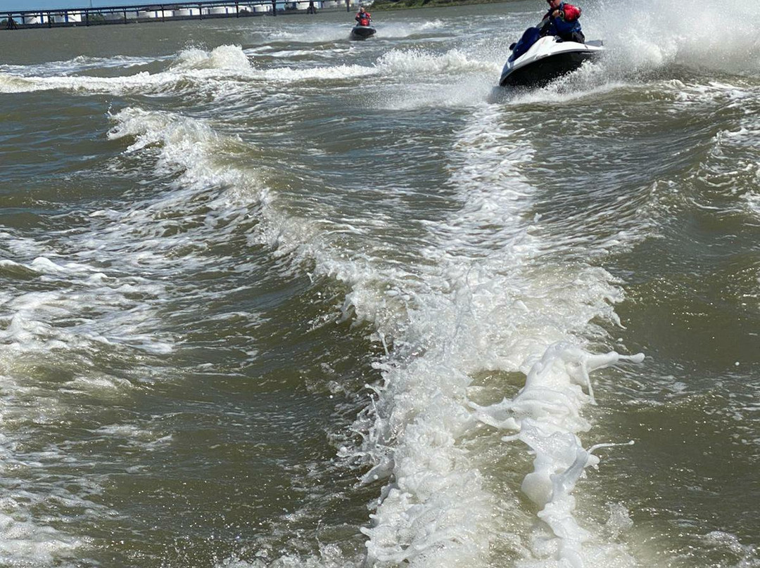 Essex Powerboat School景点图片