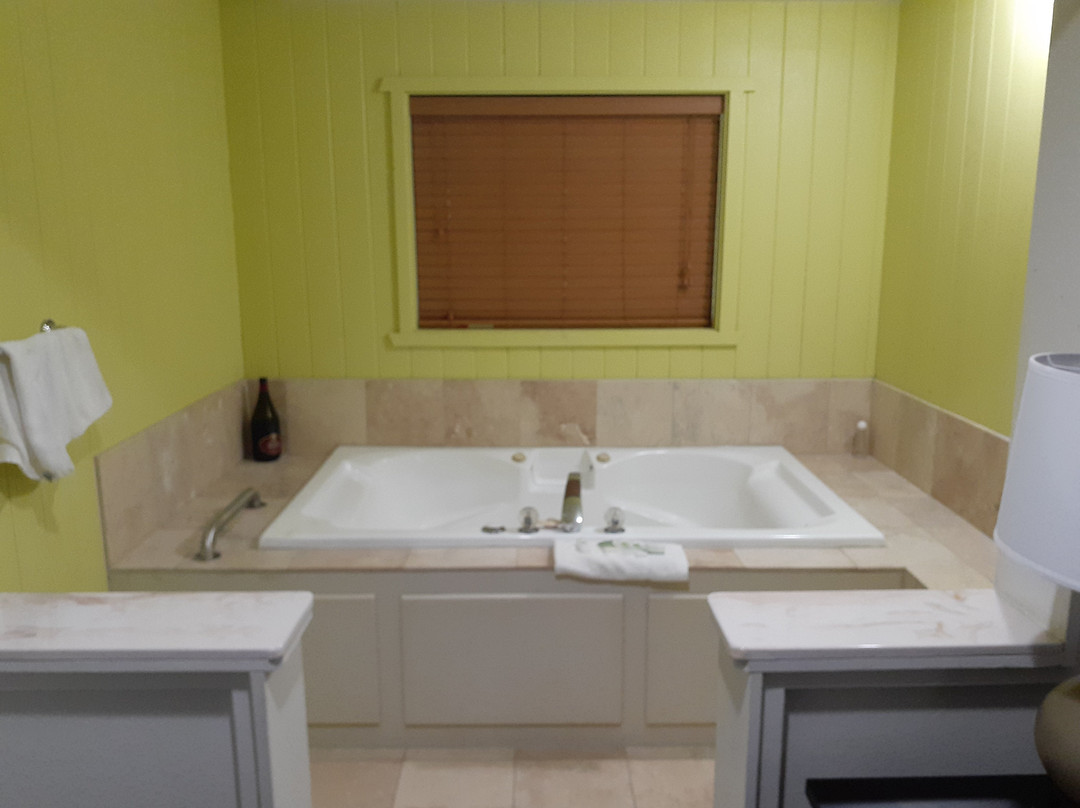 AmericInn by Wyndham Delafield主图