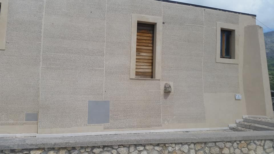 Murales ''Fontamara''景点图片
