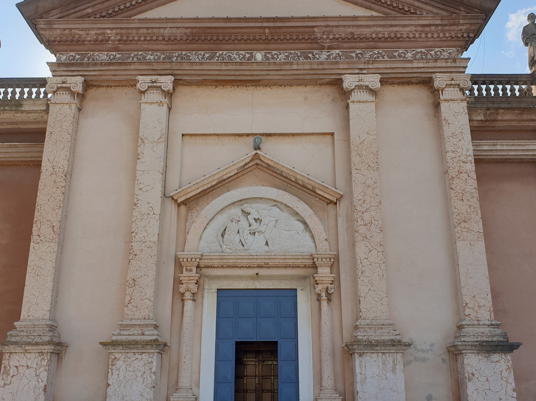 Chiesa Parrocchiale di San Martino Vescovo景点图片
