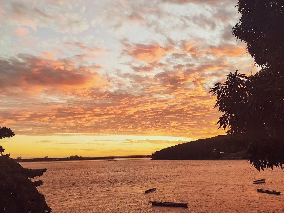 Praia da Barra de Catuama景点图片