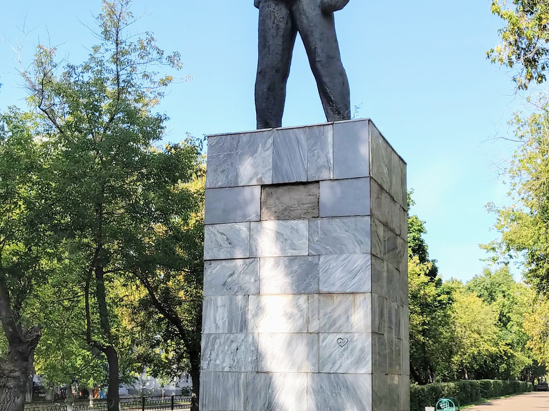 Sculpture Svarshchik景点图片