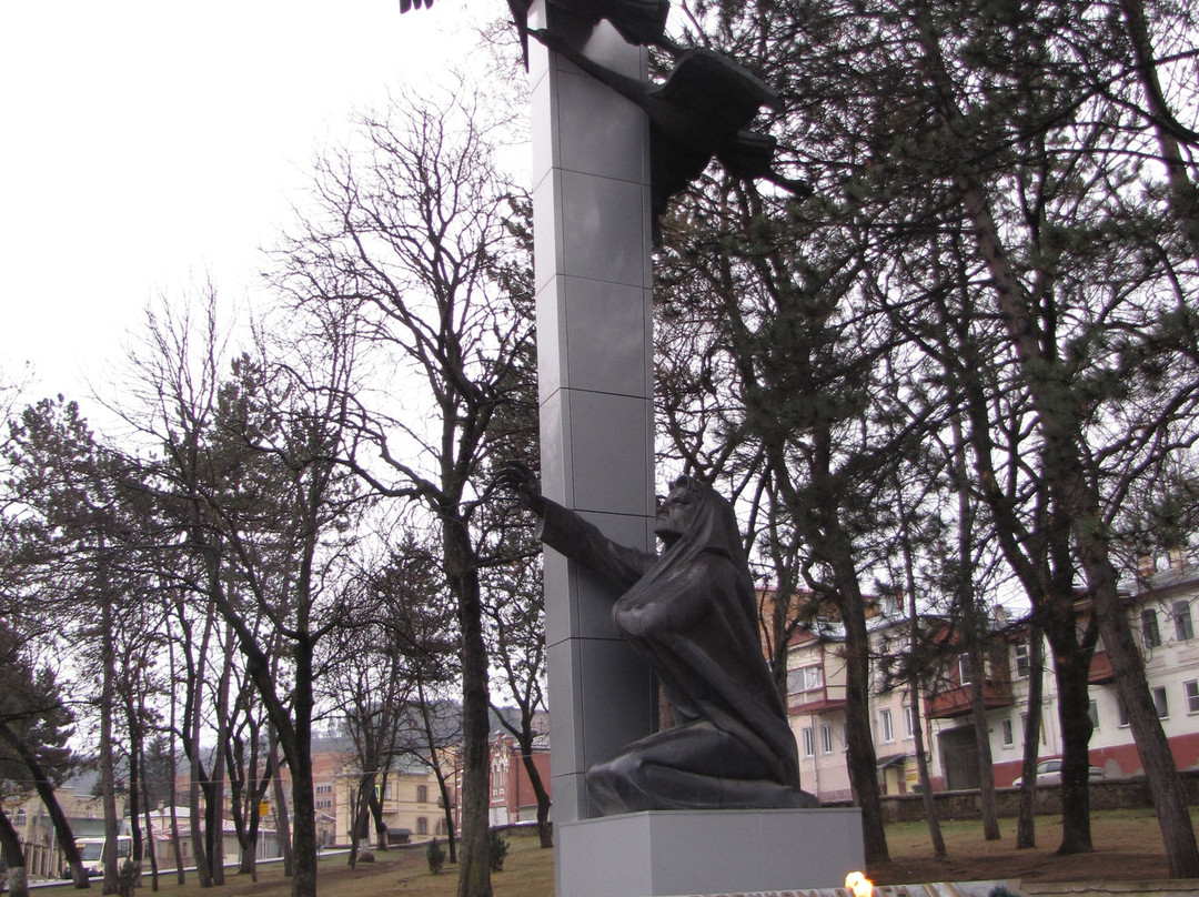 Monument the Cranes景点图片